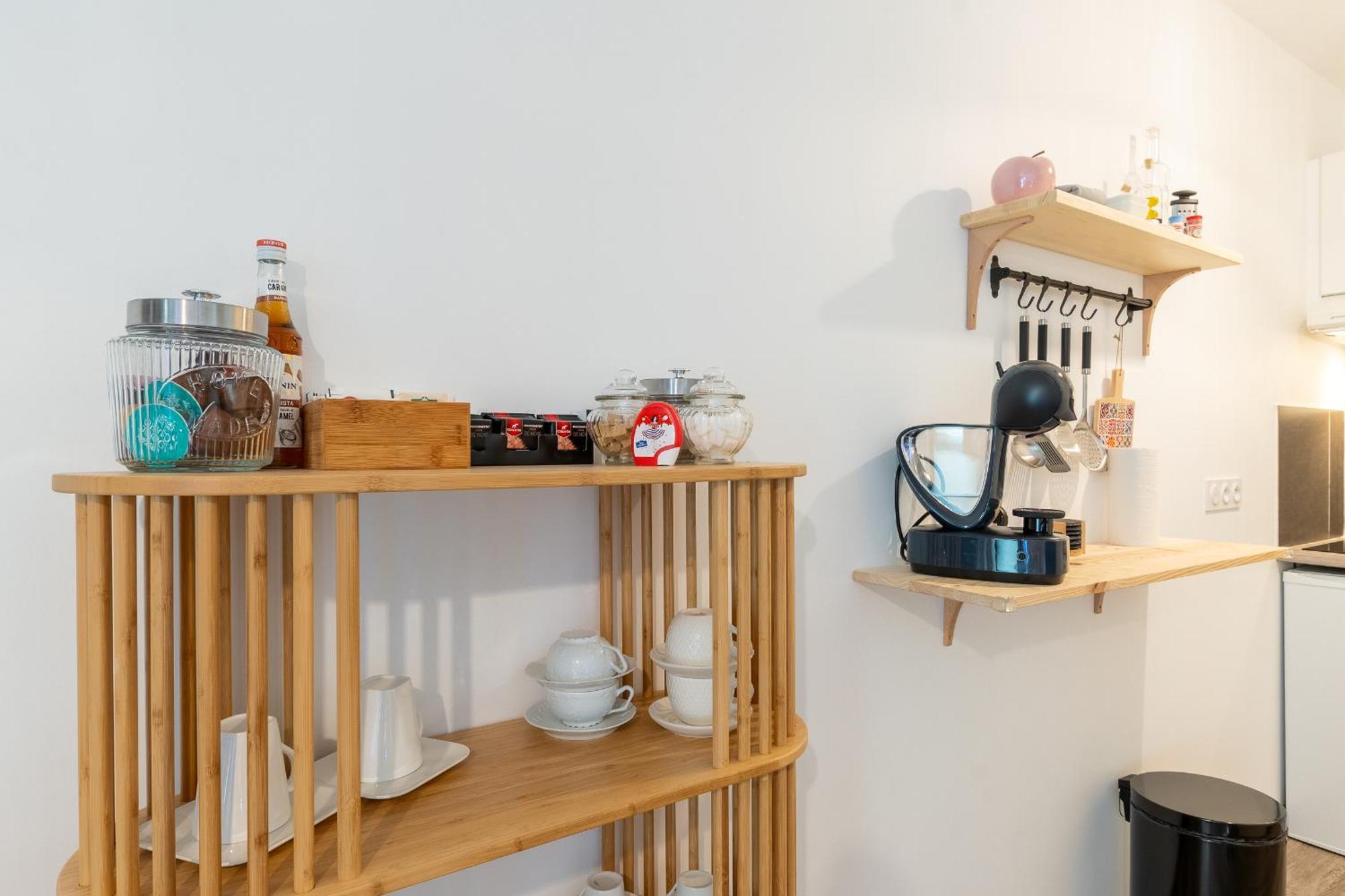 Éguilles Le Petit Patio Fleuriアパートホテル エクステリア 写真